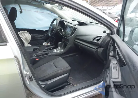 2018 Subaru Impreza 2.0I Premium z USA, uszkodzony, nr VIN 4S3GKAD64J3600582